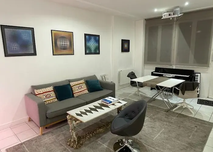 50M2 Private Apartment In Center